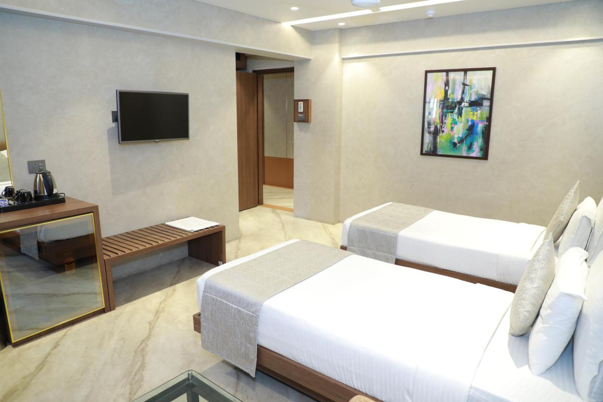 מומביי Hotel Archana Residency מראה חיצוני תמונה