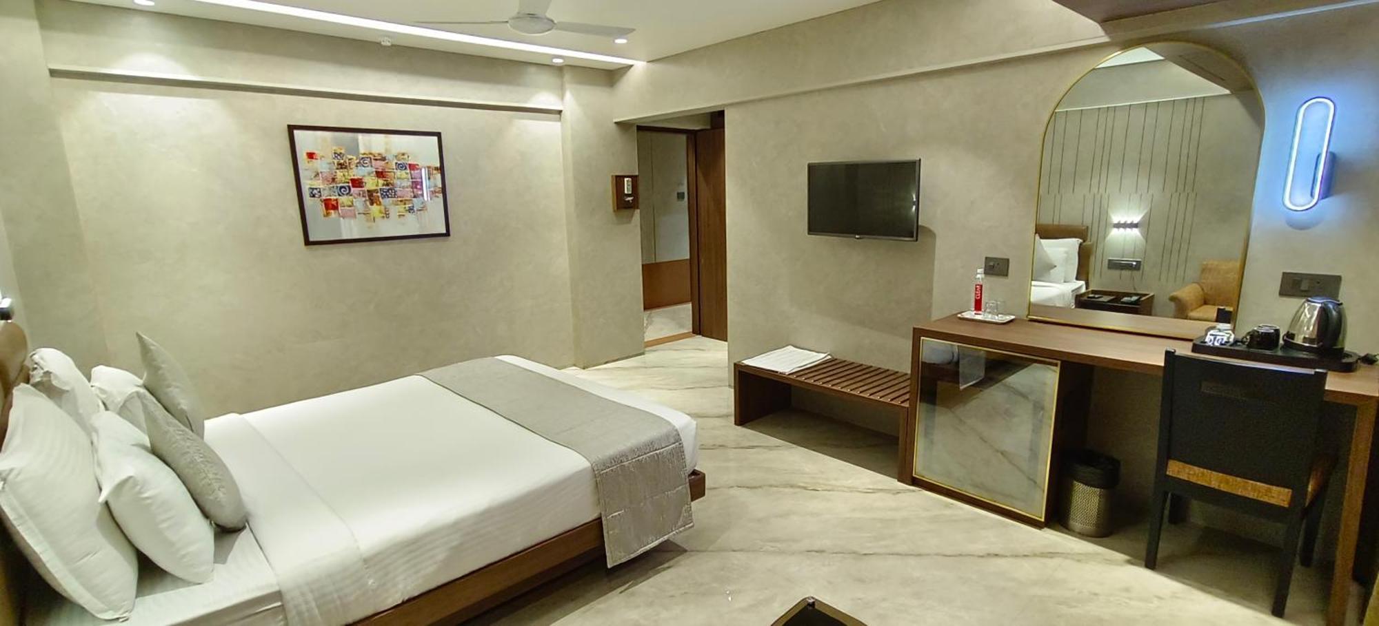 מומביי Hotel Archana Residency מראה חיצוני תמונה