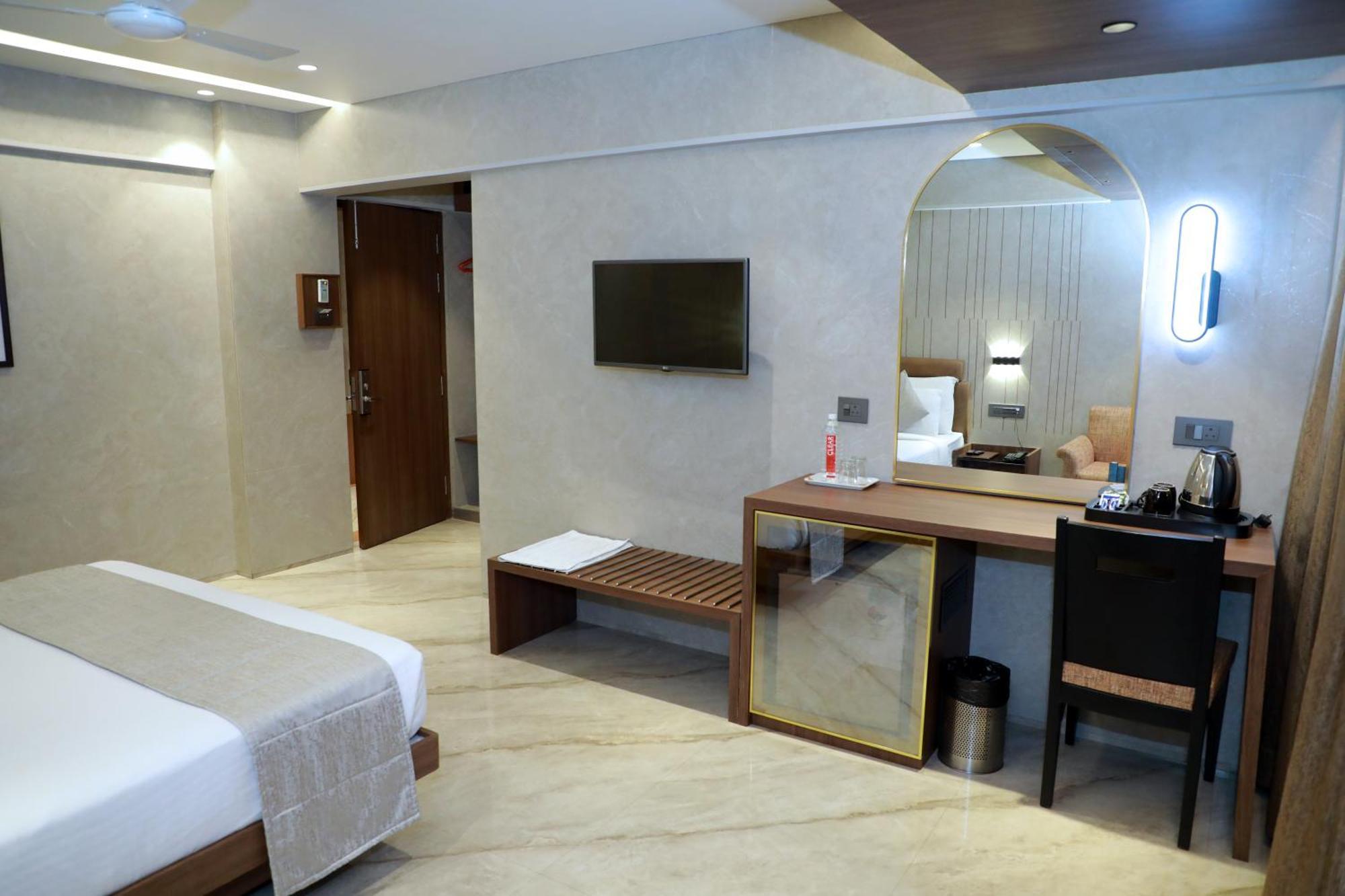 מומביי Hotel Archana Residency מראה חיצוני תמונה
